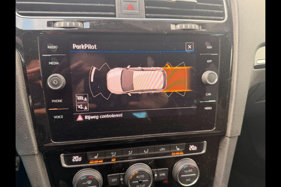 Volkswagen Golf 1.5 TSI Highline Business R Line | DSG | Alcantara | ACC | Ergo Active | Xenon | Stoelverw | Clima | Parkpilot