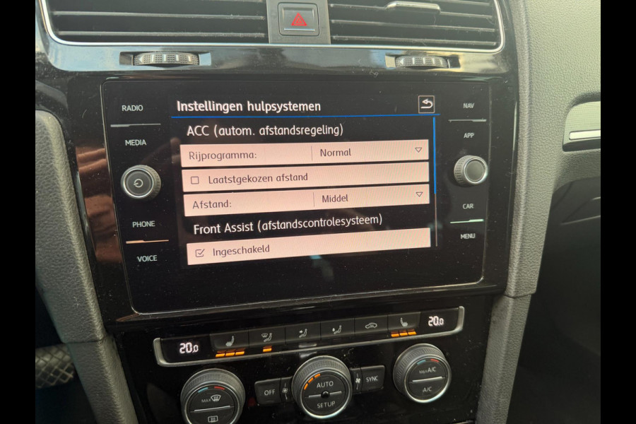 Volkswagen Golf 1.5 TSI Highline Business R Line | DSG | Alcantara | ACC | Ergo Active | Xenon | Stoelverw | Clima | Parkpilot