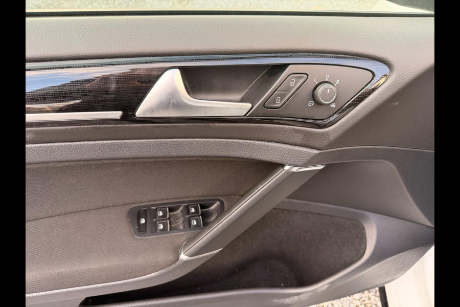 Volkswagen Golf 1.5 TSI Highline Business R Line | DSG | Alcantara | ACC | Ergo Active | Xenon | Stoelverw | Clima | Parkpilot