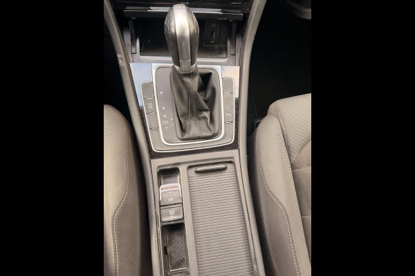 Volkswagen Golf 1.5 TSI Highline Business R Line | DSG | Alcantara | ACC | Ergo Active | Xenon | Stoelverw | Clima | Parkpilot