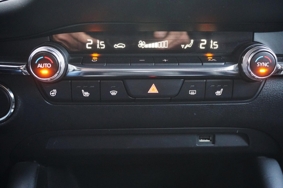 Mazda 3 2.0 e-SkyActiv-X M Hybrid 186 Luxury/Leer/18Inch/ Head-Up/Dealeronderhouden