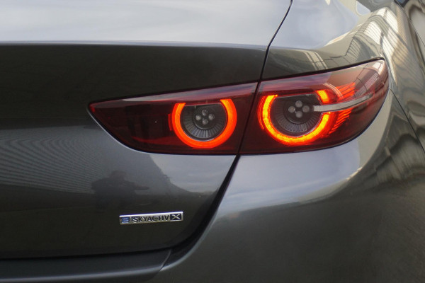 Mazda 3 2.0 e-SkyActiv-X M Hybrid 186 Luxury/Leer/18Inch/ Head-Up/Dealeronderhouden