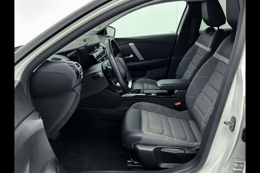 Citroën C4 1.2 130pk aut. Business Plus AD-CRUISE | HEAD-UP | CARPLAY | NAVI