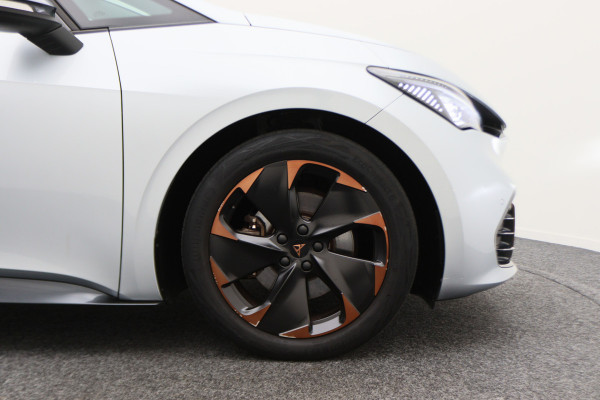 CUPRA Born Adrenaline One 62 kWh Virtual Cockpit, ACC, Camera, Apple Carplay, LED, PDC, 19''