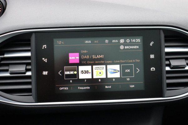 Peugeot 308 SW 1.2 P.T.Blue L. Executive org.NL panoramadak trekhaak