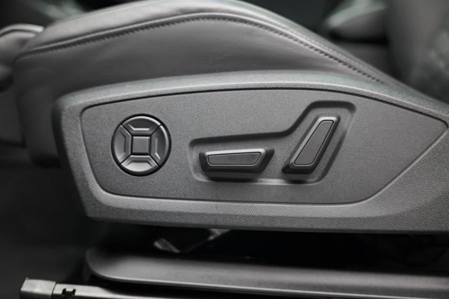 Audi RSQ3 Sportback 2.5 TFSI |Pano|Sonos|RS-Stoelen|BTW|Keyless|