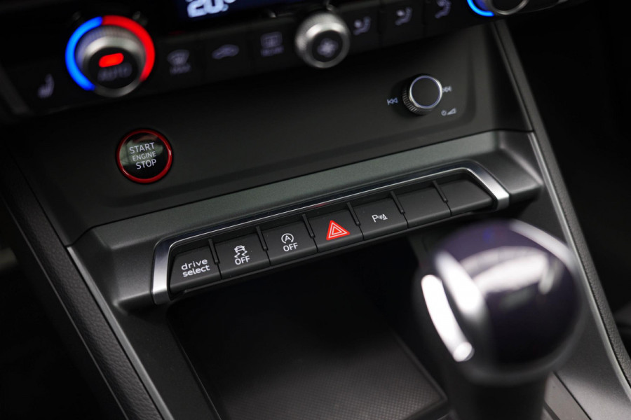 Audi RSQ3 Sportback 2.5 TFSI |Pano|Sonos|RS-Stoelen|BTW|Keyless|