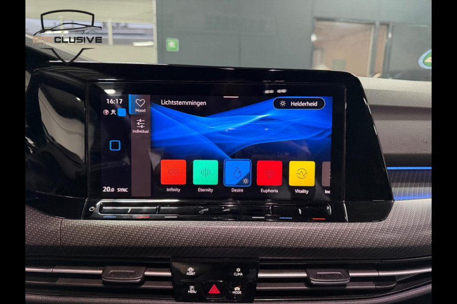 Volkswagen Golf 2.0 TSI R 4Motion 20 Jahre Edition/Alcantara/333PK