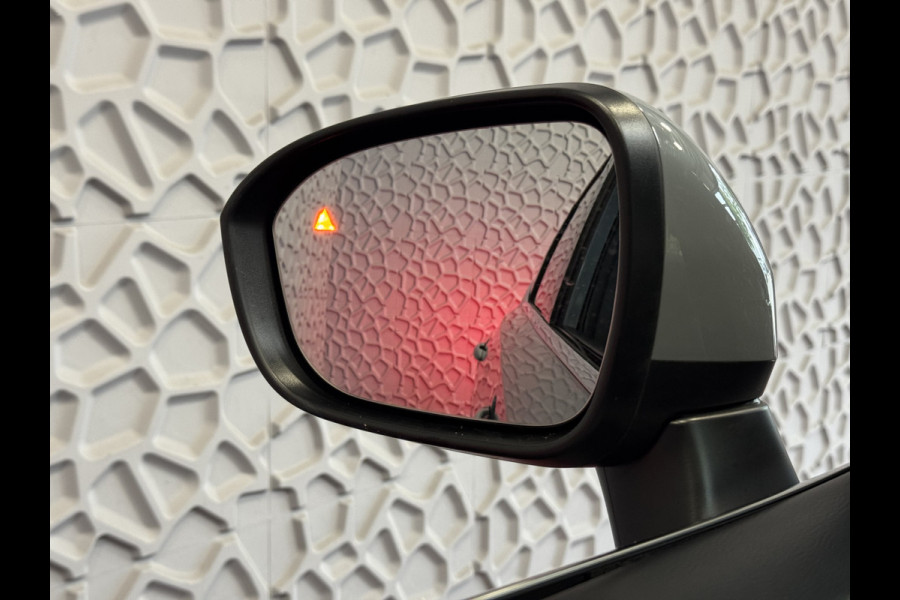 Nissan QASHQAI 1.3 MHEV 160PK TEKNA PLUS BOSE 20''LMV LEER ALCANTARA PANO MASSAGE BOSE STOEL/STUUR/RUIT VERW MATRIX.LED ELEK.KLEP HEADUP 20''LM 03/2025