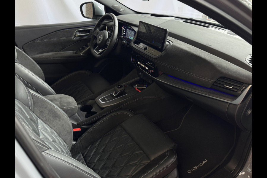 Nissan QASHQAI 1.3 MHEV 160PK TEKNA PLUS BOSE 20''LMV LEER ALCANTARA PANO MASSAGE BOSE STOEL/STUUR/RUIT VERW MATRIX.LED ELEK.KLEP HEADUP 20''LM 03/2025