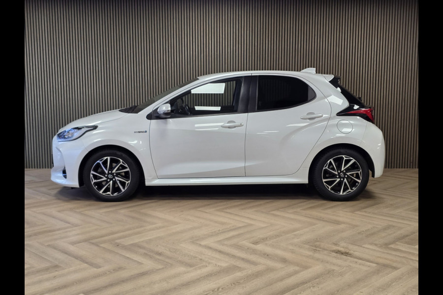 Toyota Yaris 1.5 Hybrid Dynamic DEALER ONDH AUT. ACC CAMERA LANE ASSIST CRUISE CONTROL STOELVERWARMING