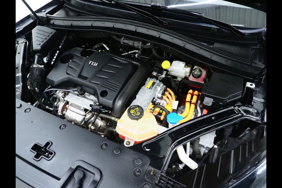 MG EHS 1.5 TGDI Luxury | Panoramadak | Adaptive Cruise | Sportstoelen | 360 | Keyless | Carplay