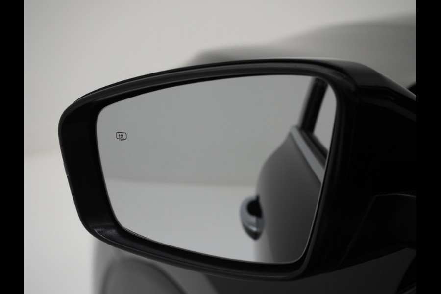 MG EHS 1.5 TGDI Luxury | Panoramadak | Adaptive Cruise | Sportstoelen | 360 | Keyless | Carplay