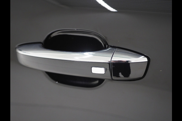 MG EHS 1.5 TGDI Luxury | Panoramadak | Adaptive Cruise | Sportstoelen | 360 | Keyless | Carplay