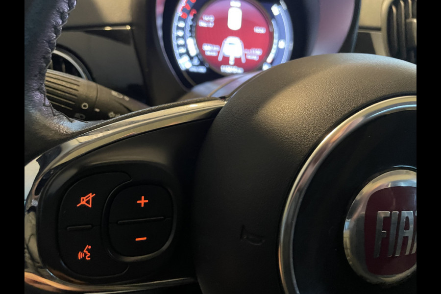 Fiat 500 0.9 TwinAir Turbo Lounge Airco - Cruise control - Parkeersensoren achter - Bluetooth - Panoramadak - Radio - Licht metalen velgen - Stuur multifunctioneel - Start/stop systeem - Elektrische ramen voor
