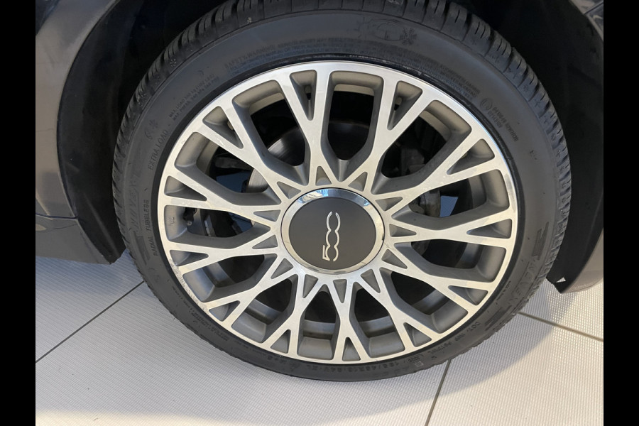 Fiat 500 0.9 TwinAir Turbo Lounge Airco - Cruise control - Parkeersensoren achter - Bluetooth - Panoramadak - Radio - Licht metalen velgen - Stuur multifunctioneel - Start/stop systeem - Elektrische ramen voor
