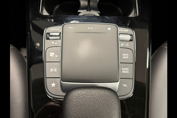 Mercedes-Benz A-Klasse A250e Luxury Plug-in hybride CAMERA NAVIGATIE STOELVERWARMING PDC AIRCO CRUISE KEYLESS-GO