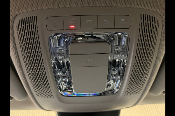 Mercedes-Benz A-Klasse A250e Luxury Plug-in hybride CAMERA NAVIGATIE STOELVERWARMING PDC AIRCO CRUISE KEYLESS-GO
