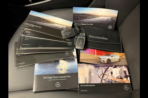 Mercedes-Benz A-Klasse A250e Luxury Plug-in hybride CAMERA NAVIGATIE STOELVERWARMING PDC AIRCO CRUISE KEYLESS-GO