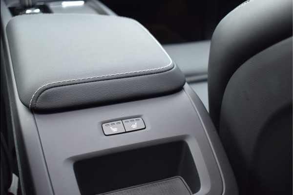 Volvo XC60 2.0 T6 Plug-in hybrid AWD R-Design 350 Pk Pano Leder Camera Trekhaak