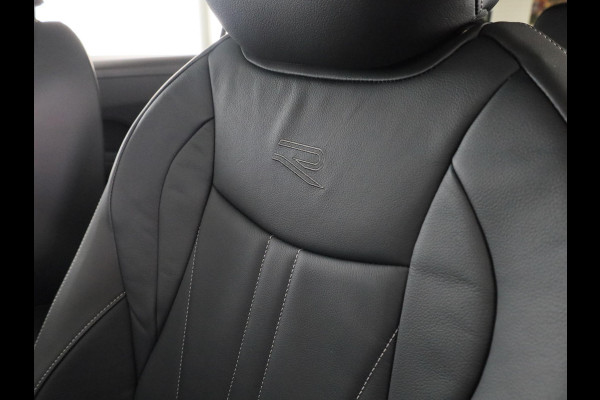 Volkswagen T-Roc R-Line First Edition 1.5 eTSI 110 kW / 150 PK SUV | Interieur Pakket leder 'Varenna' | Black Style Pakket | Panoramaschuif-kanteldak | Trekhaak | Koplampverlichting matrix-led (IQ.LIGHT) | Assistance Pakket | Elek. achterklep