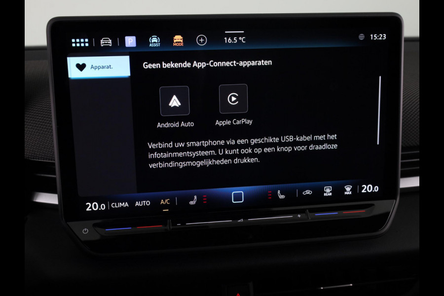 Volkswagen T-Roc R-Line First Edition 1.5 eTSI 110 kW / 150 PK SUV | Interieur Pakket leder 'Varenna' | Black Style Pakket | Panoramaschuif-kanteldak | Trekhaak | Koplampverlichting matrix-led (IQ.LIGHT) | Assistance Pakket | Elek. achterklep