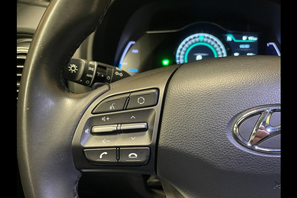 Hyundai Kona EV Fashion 64 kWh|100% SOH|FACELIFT|3-FASE|DAKJE|HEAD-UP|ACC|CAMERA|CARPLAY|NAVI|NL- AUTO|NAP|INCL. BTW|1e EIG.|