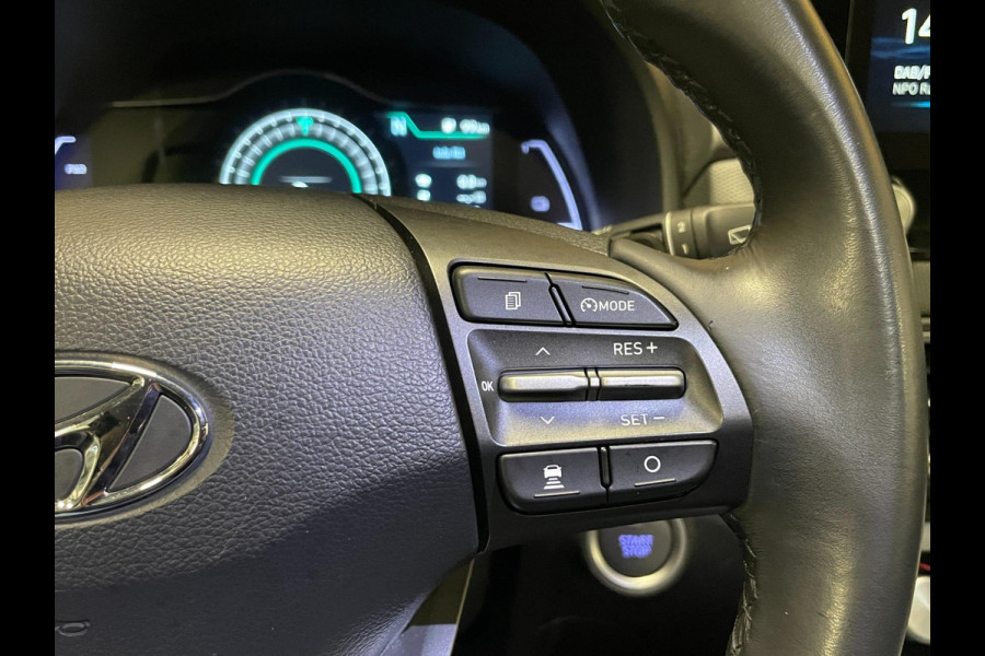 Hyundai Kona EV Fashion 64 kWh|100% SOH|FACELIFT|3-FASE|DAKJE|HEAD-UP|ACC|CAMERA|CARPLAY|NAVI|NL- AUTO|NAP|INCL. BTW|1e EIG.|