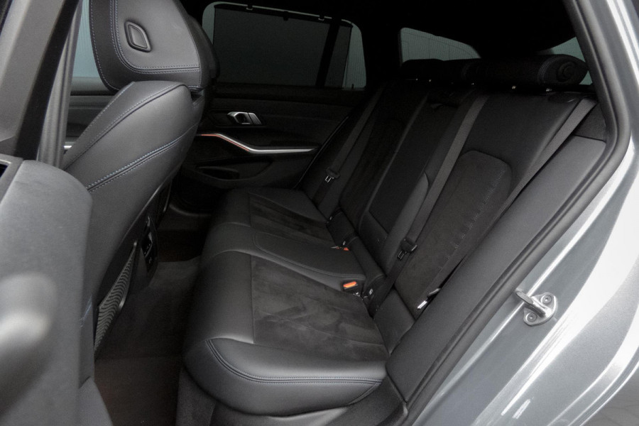 BMW 3 Serie Touring 330e M-PAKKET | HEAD UP | 360 CAMERA | ELEKTRISCHE VERSTELBARE VOORSTOELEN | PANORAMADAK | SIDE ASSIST