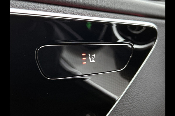 Mercedes-Benz C-Klasse Estate 300 e AMG Plug-In Hybride AMG Line | Trekhaak | Panorama Schuif-Kanteldak | Digital Licht | Rijassistentiepakket Plus incl. PRE-SAFE Inclusief 24 maanden MB Certified garantie voor Europa.