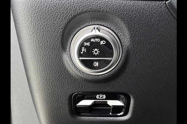 Mercedes-Benz C-Klasse Estate 300 e AMG Plug-In Hybride AMG Line | Trekhaak | Panorama Schuif-Kanteldak | Digital Licht | Rijassistentiepakket Plus incl. PRE-SAFE Inclusief 24 maanden MB Certified garantie voor Europa.