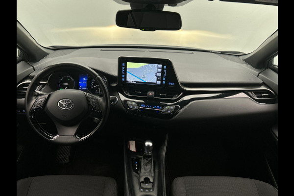 Toyota C-HR 1.8 Hybrid Dynamic * Origineel nederlands * Navigatie Camera Climate Dealeronderhouden