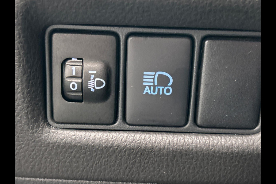 Toyota C-HR 1.8 Hybrid Dynamic * Origineel nederlands * Navigatie Camera Climate Dealeronderhouden