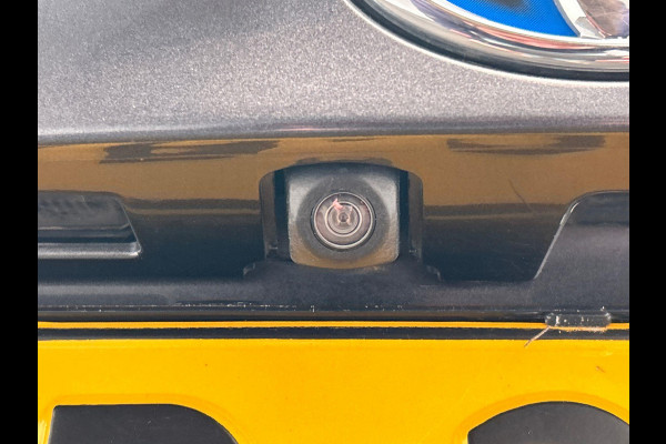 Toyota C-HR 1.8 Hybrid Dynamic * Origineel nederlands * Navigatie Camera Climate Dealeronderhouden