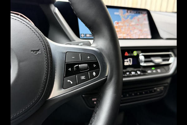 BMW 2 Serie Gran Coupé 218i M Sport Automaat | Alcantara | LED adaptief & grootlichtassistent | HiFi systeem | Achterspoiler | Apple CarPlay