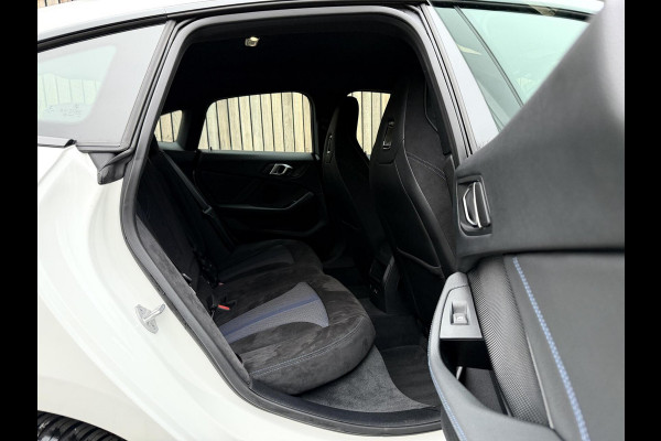 BMW 2 Serie Gran Coupé 218i M Sport Automaat | Alcantara | LED adaptief & grootlichtassistent | HiFi systeem | Achterspoiler | Apple CarPlay