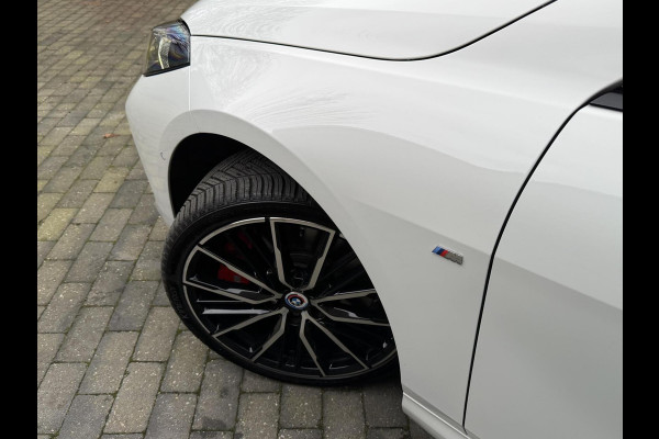 BMW 2 Serie Gran Coupé 218i M Sport Automaat | Alcantara | LED adaptief & grootlichtassistent | HiFi systeem | Achterspoiler | Apple CarPlay