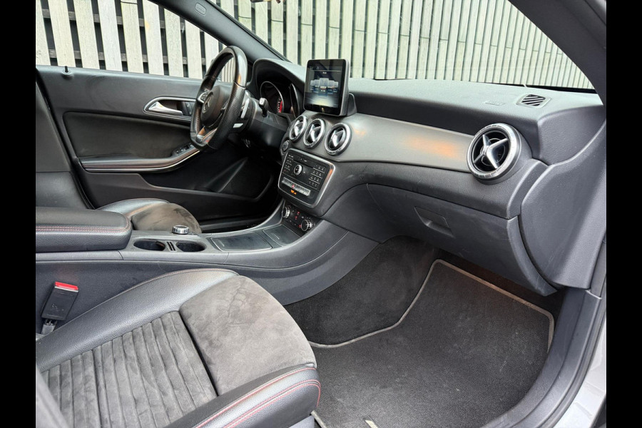 Mercedes-Benz CLA-Klasse Shooting Brake 180 Automaat AMG Line