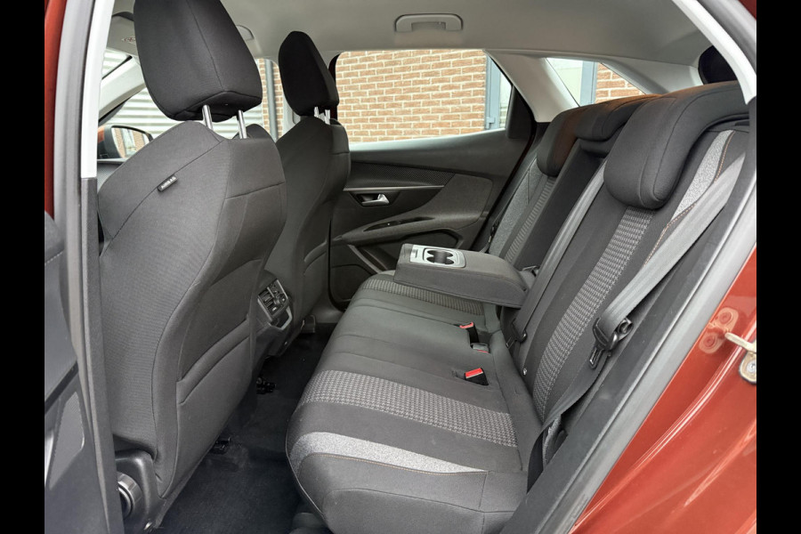 Peugeot 3008 1.2 PureTech Allure 2e Eigenaar,Navi,Clima,Cruise,PDC,Automaat,Trekhaak,Stoelverwarming,APK tot 03-2026