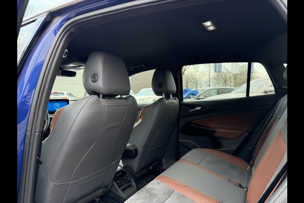 Volkswagen ID.4 First 77 kWh | VAN: 27.900,- VOOR: 24.877,- UW EINDEJAARSVOORDEEL: 3.023,- | CAMERA | 3 FASE | STOEL + STUURVERWARMING | RIJKLAAR INCL 12 MAANDEN BOVAG GARANTIE