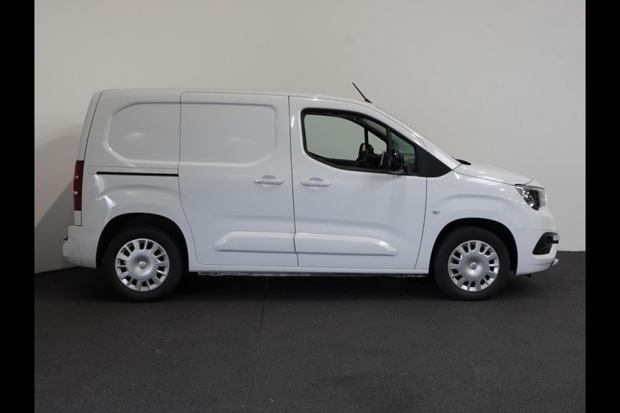 Opel Combo 1.5D L1H1 Edition Automaat Apple Carplay / Android Auto Trekhaak Airco Cruise control