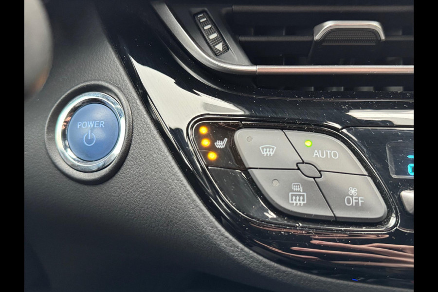 Toyota C-HR 1.8 Hybrid Style | Nieuwe multimedia, Dodehoekherkenning, Stoel + Stuurverwarming, Keyless, 18 inch