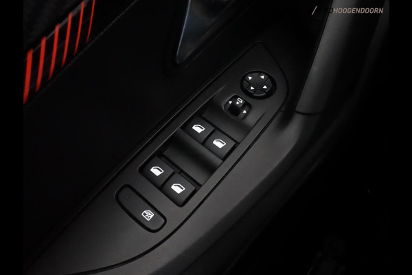 Peugeot 2008 1.2 PureTech Active Pack Deluxe (APPLE CARPLAY,LED,PARELMOER.PARKEERSENSOR,CLIMATE,CRUISE,LM-VELGEN,TOPCONDITIE)