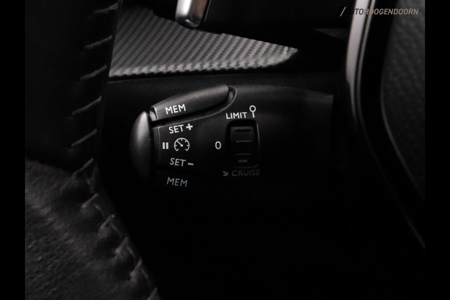 Peugeot 2008 1.2 PureTech Active Pack Deluxe (APPLE CARPLAY,LED,PARELMOER.PARKEERSENSOR,CLIMATE,CRUISE,LM-VELGEN,TOPCONDITIE)