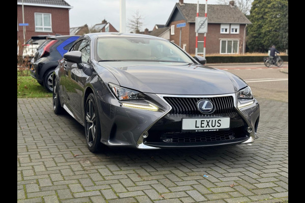 Lexus RC 300h Business Line Pro | Eerste eigenaar, Facelift, Leer, Stoelverwarming, Adaptive cruise control, Groot scherm, 18 inch, Keyle