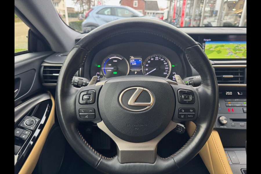 Lexus RC 300h Business Line Pro | Eerste eigenaar, Facelift, Leer, Stoelverwarming, Adaptive cruise control, Groot scherm, 18 inch, Keyle