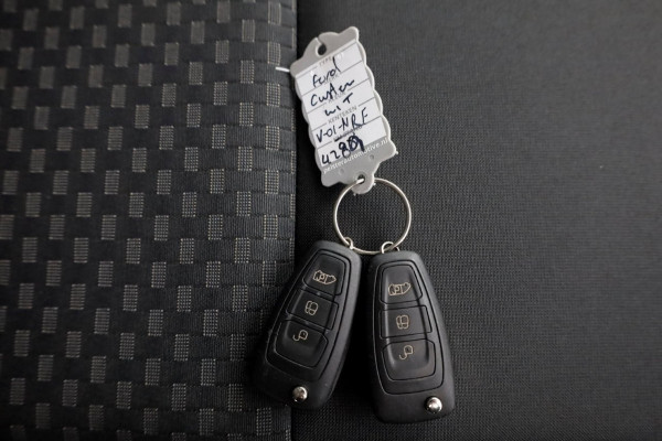 Ford Transit Custom 2.0 TDCI 130pk L2H1 Trend Airco 11-2021