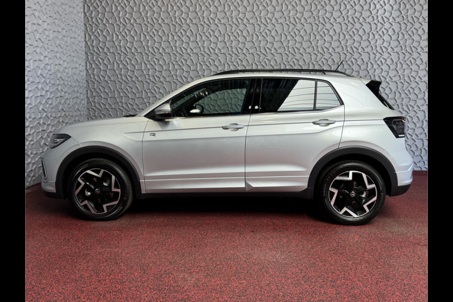 Volkswagen T-Cross ✅ NIEUWE AUTO ✅ TSI 115PK R-LINE EDITION KEYLESS TREKHAAK LED IQ CAMERA STOELVERW ✅2025✅ "Volkswagen rijden begint bij Topautos.nl – 75 topmodellen direct op voorraad!"