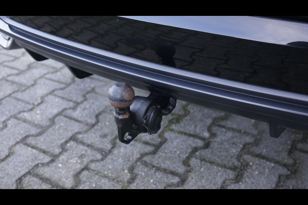 Audi Q3 35 TFSI 3x S-Line Black Optik AUTOMAAT-AMBIANCE-AUDI SOUND-CAMERA-DRIVE SELECT-ELEKTR STOELEN-KEYLESS-MATRIX-TREKHAAK