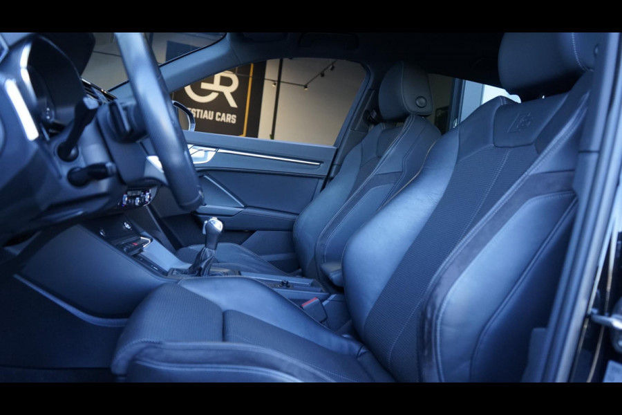 Audi Q3 35 TFSI 3x S-Line Black Optik AUTOMAAT-AMBIANCE-AUDI SOUND-CAMERA-DRIVE SELECT-ELEKTR STOELEN-KEYLESS-MATRIX-TREKHAAK